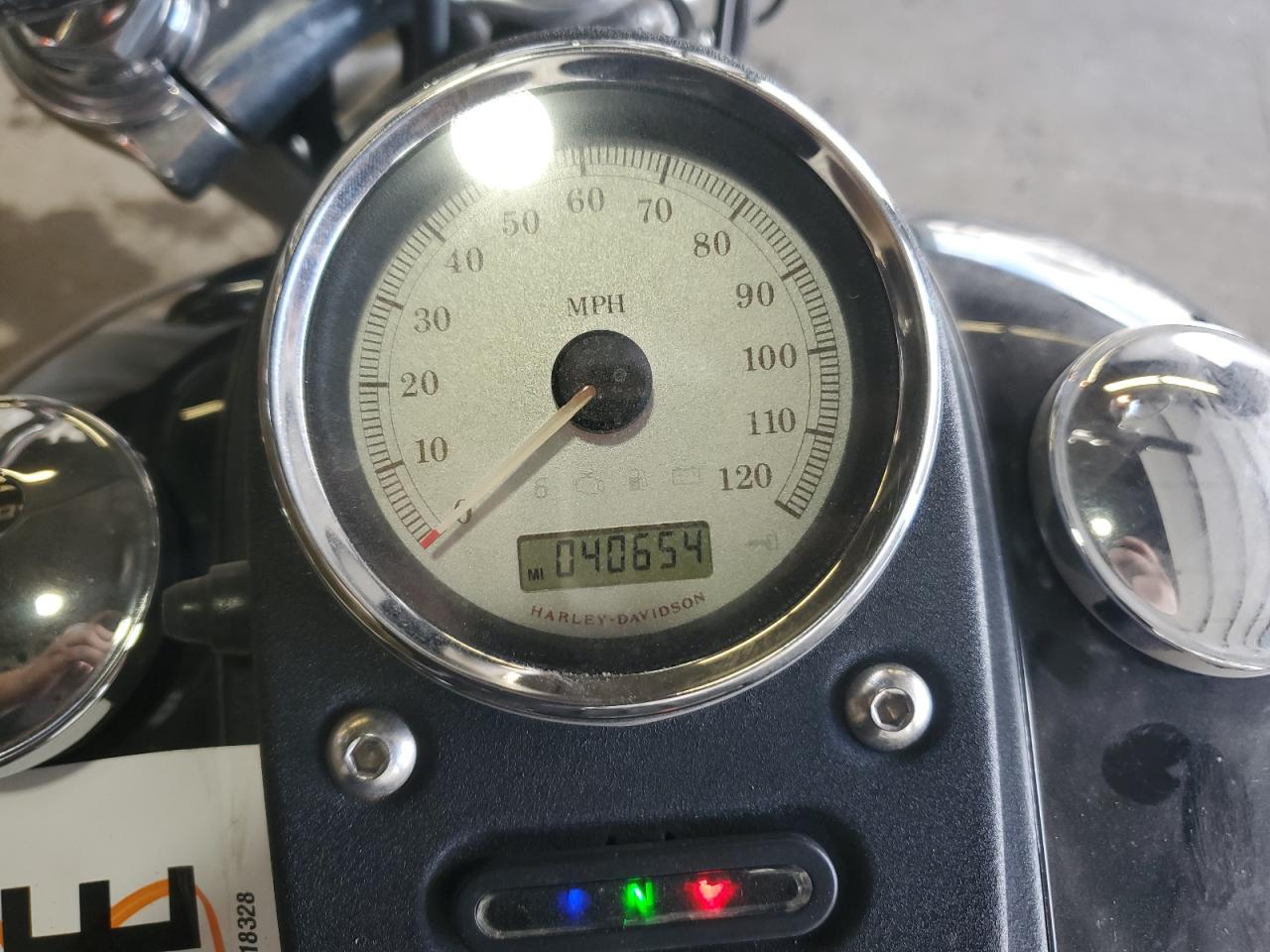 2010 Harley-Davidson Fxdb VIN: 1HD1GX418AC318328 Lot: 84253575