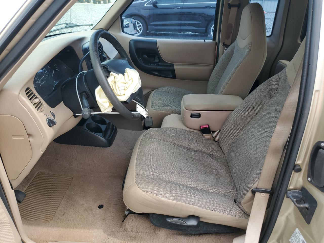 2000 Ford Ranger Super Cab VIN: 1FTYR14V4YTB41197 Lot: 81680615