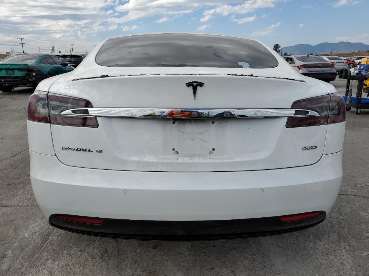 2017 Tesla Model S VIN: 5YJSA1E24HF190663 Lot: 82040635