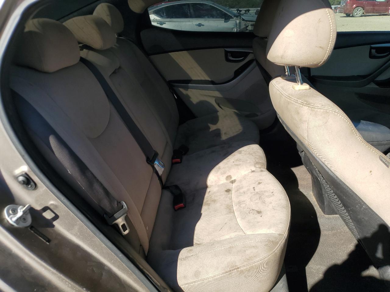 2014 Hyundai Elantra Se VIN: 5NPDH4AE2EH522084 Lot: 81035175