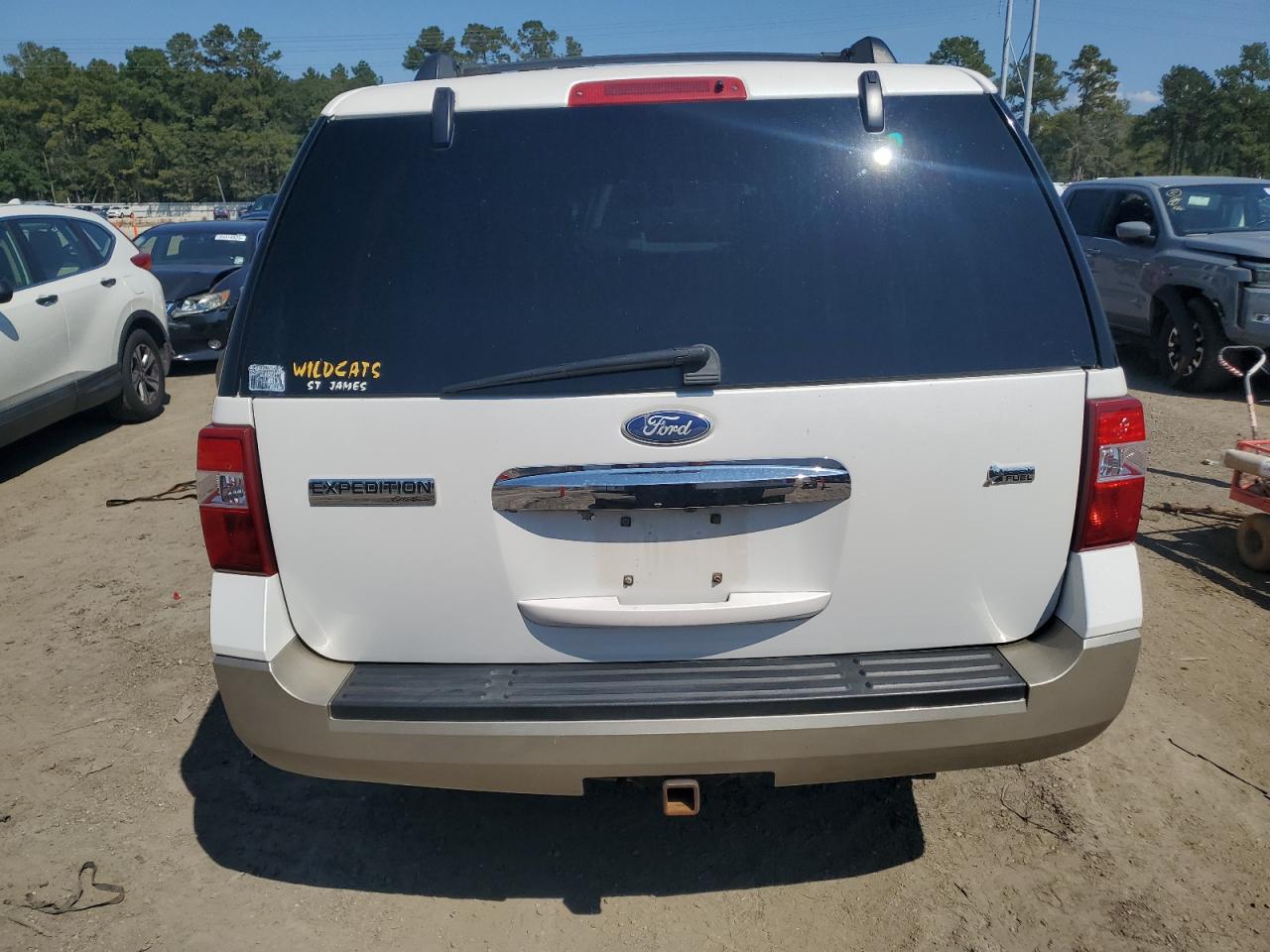 2010 Ford Expedition Eddie Bauer VIN: 1FMJU1H54AEB72028 Lot: 84581415