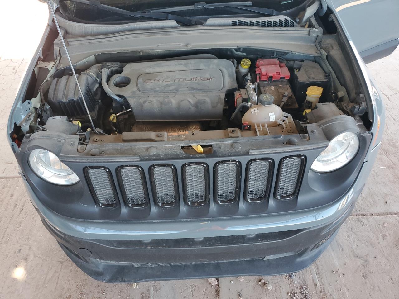 2018 Jeep Renegade Latitude VIN: ZACCJABB4JPH82295 Lot: 81596335