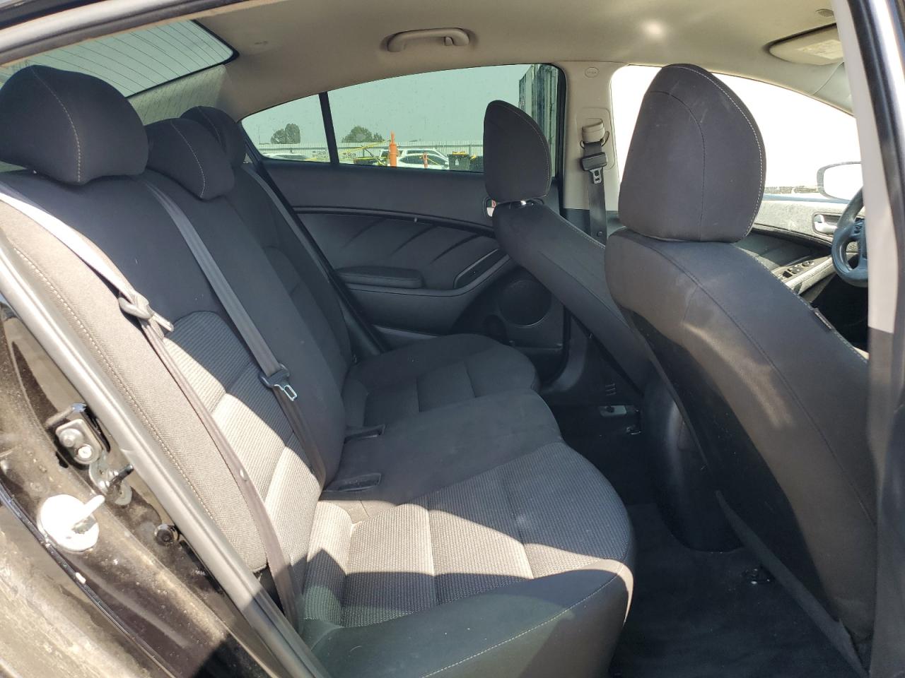 2017 Kia Forte Lx VIN: 3KPFK4A77HE134515 Lot: 70908955