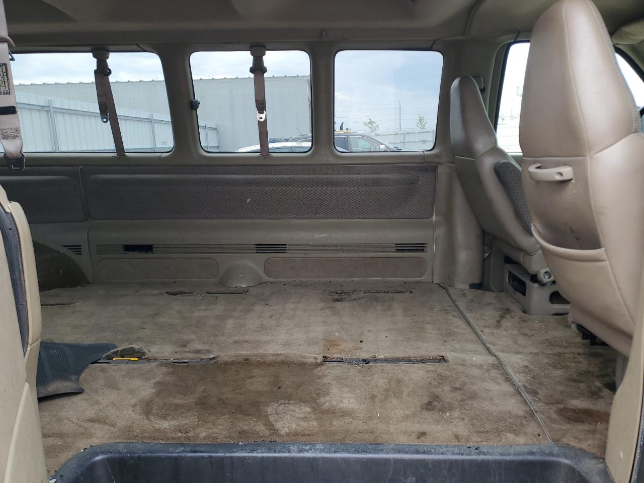 2000 GMC Savana G2500 VIN: 1GJGG29R5Y1210194 Lot: 81328255