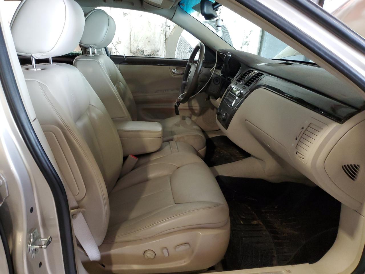 2008 Cadillac Dts VIN: 1G6KD57Y98U210805 Lot: 81390315