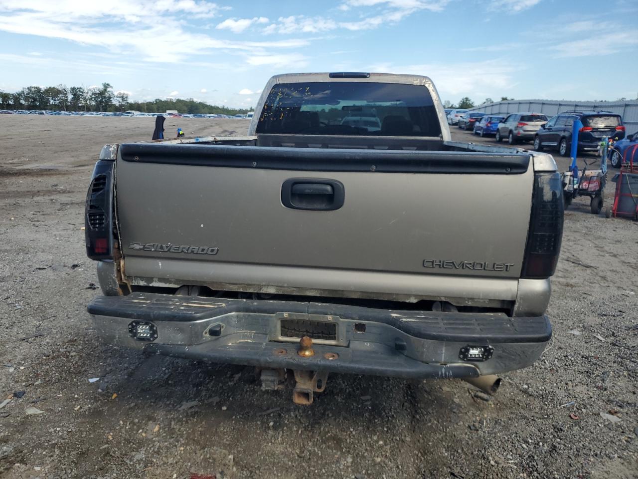 2002 Chevrolet Silverado K2500 Heavy Duty VIN: 1GCHK23U32F238447 Lot: 84182575