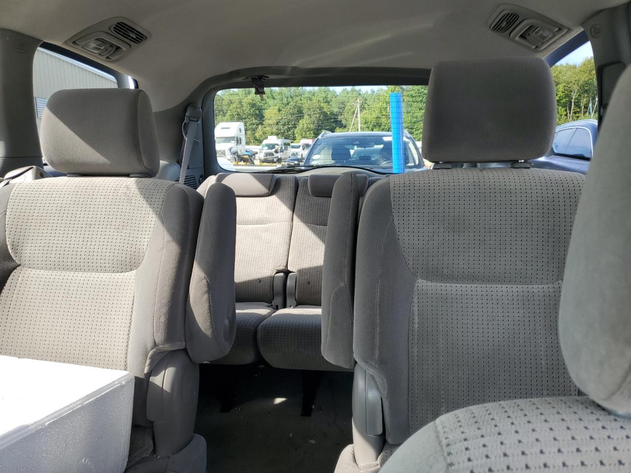 2008 Toyota Sienna Ce VIN: 5TDZK23C88S139935 Lot: 71952405