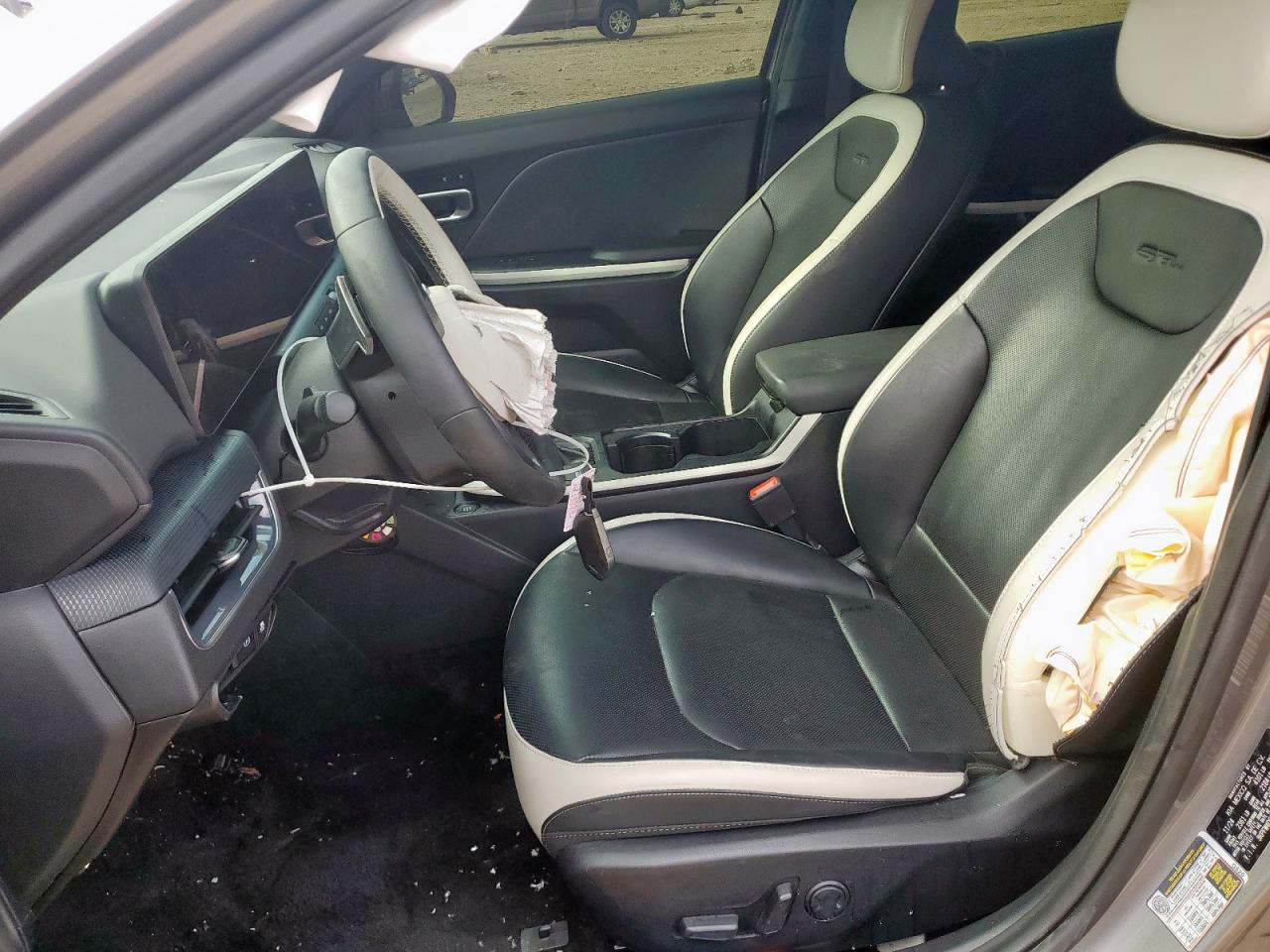 2025 Kia K4 Gt Line VIN: 3KPFW4DEXSE054843 Lot: 71767105