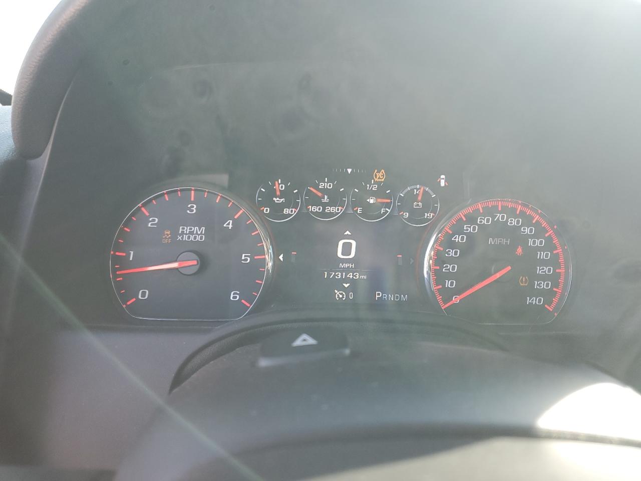 2016 GMC Yukon Xl Denali VIN: 1GKS2HKJ8GR340286 Lot: 84254185