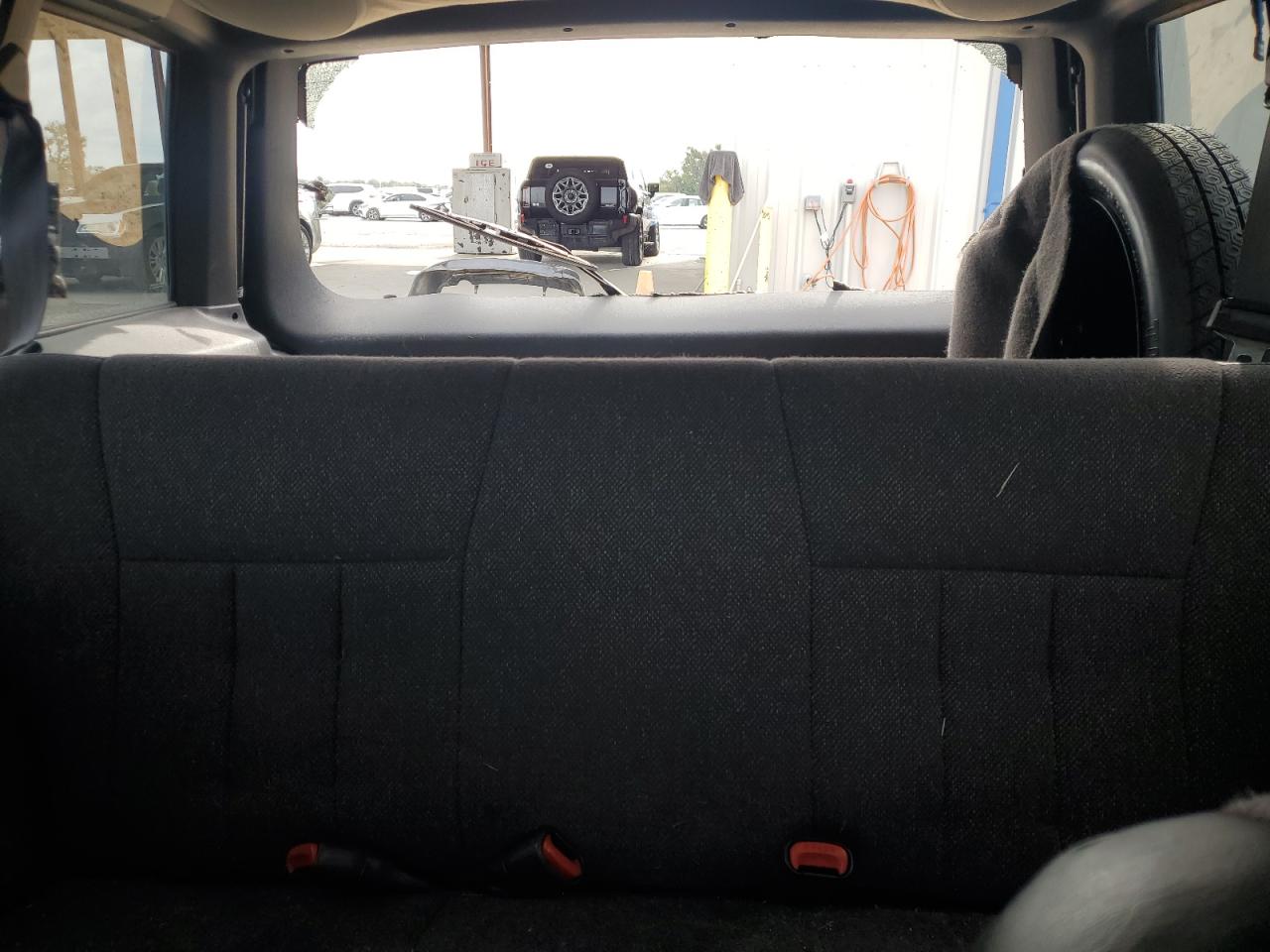 2000 Jeep Cherokee Classic VIN: 1J4FF58S2YL130880 Lot: 81191345