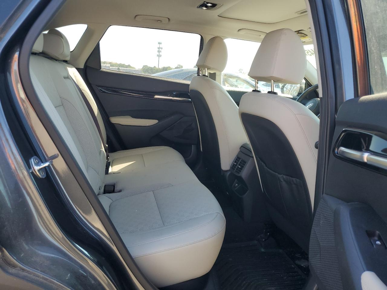 2021 Kia Seltos Ex VIN: KNDERCAA7M7053392 Lot: 80267445