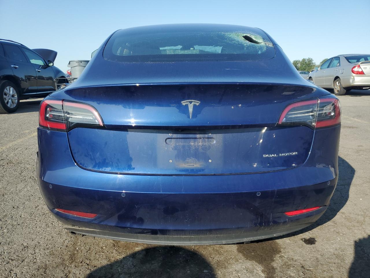 2018 Tesla Model 3 VIN: 5YJ3E1EB2JF121775 Lot: 71666205
