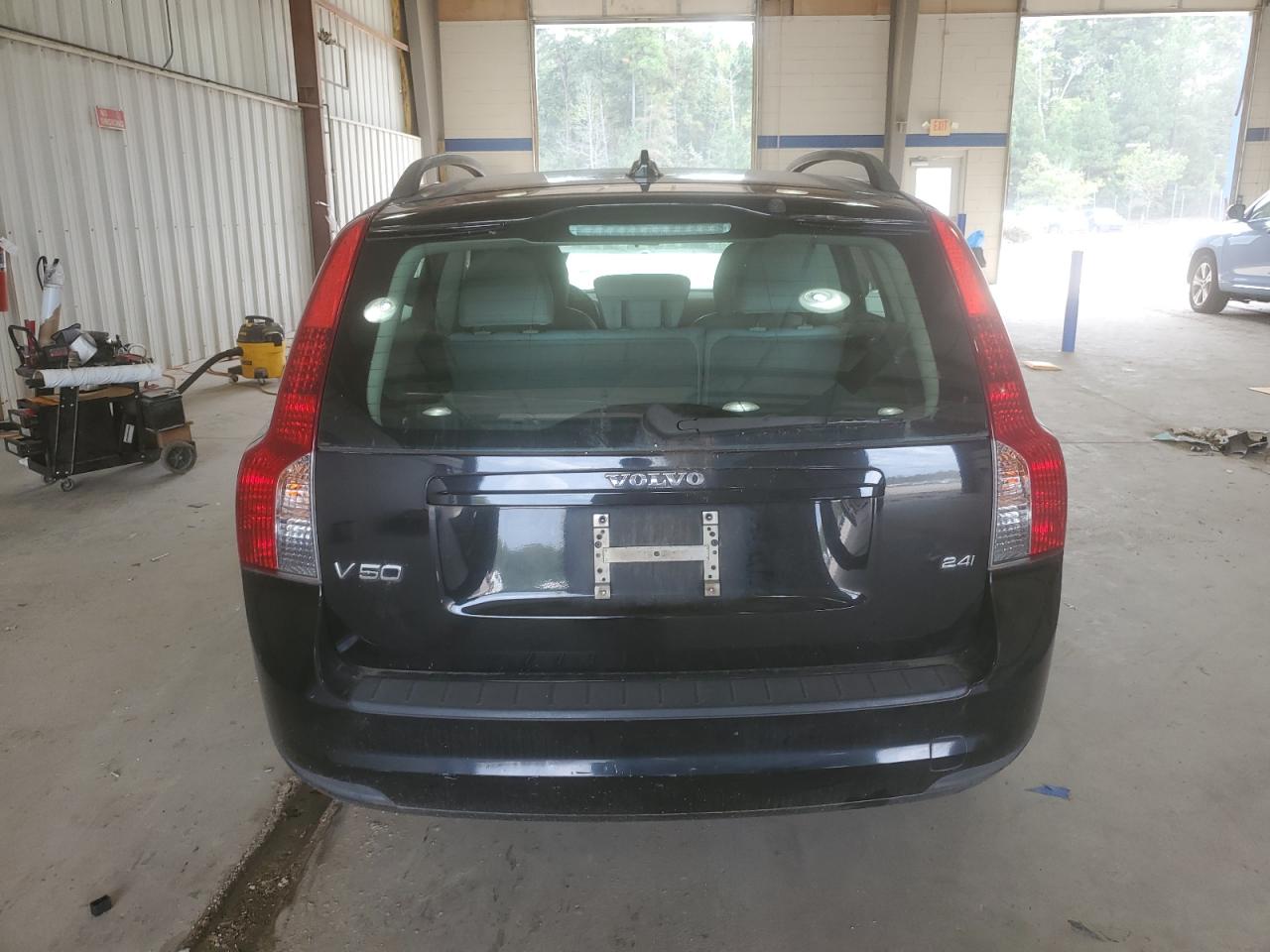 2008 Volvo V50 2.4I VIN: YV1MW382X82368171 Lot: 83976415