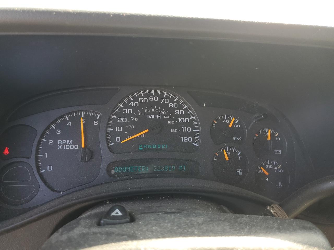 2003 Chevrolet Tahoe C1500 VIN: 1GNEC13V53J273032 Lot: 71504175