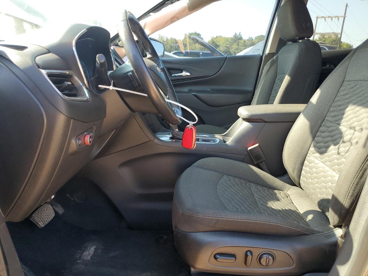 2020 Chevrolet Equinox Lt VIN: 3GNAXKEV8LS584457 Lot: 82129305