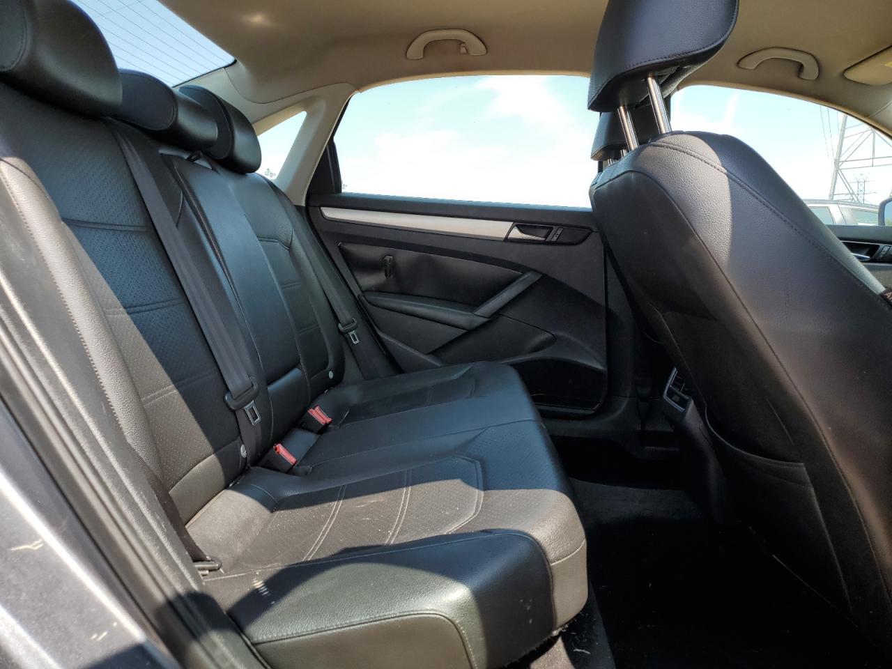 2013 Volkswagen Passat Se VIN: 1VWBP7A35DC108833 Lot: 71590855