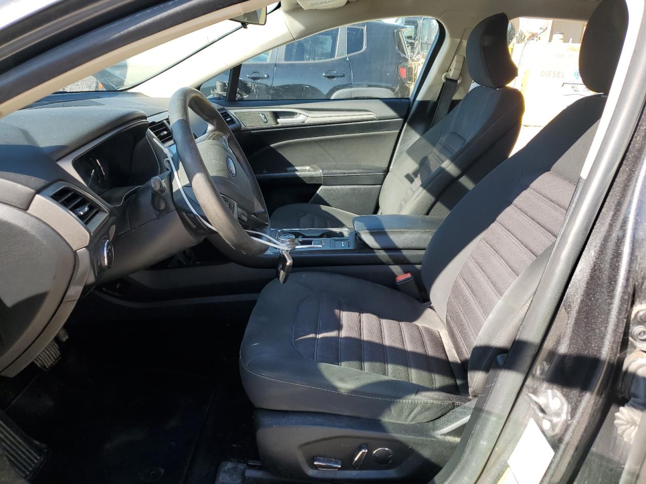 2018 Ford Fusion Se VIN: 3FA6P0HD0JR196638 Lot: 83795315