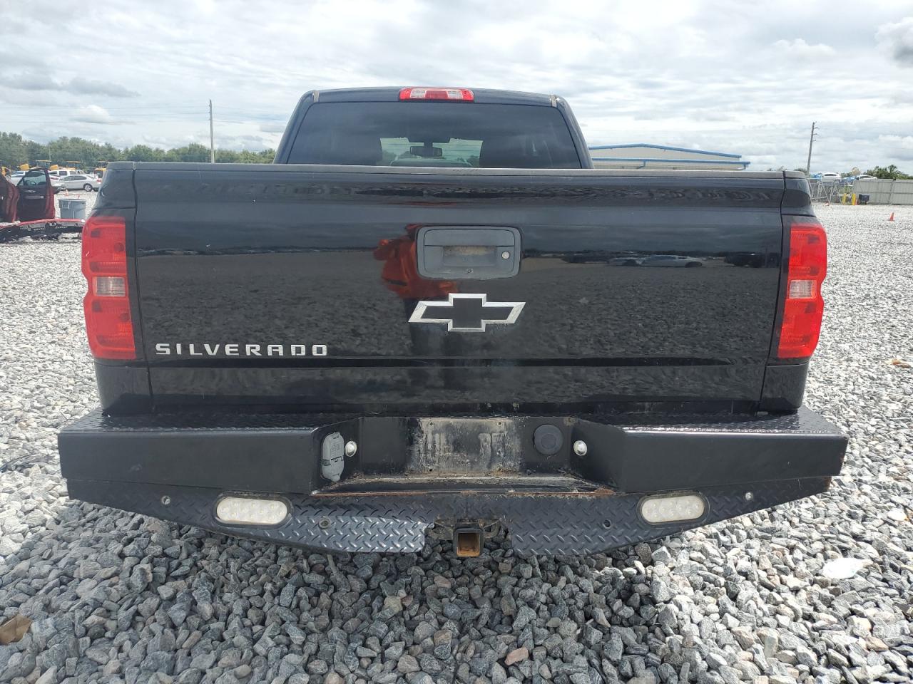 2017 Chevrolet Silverado K1500 Lt VIN: 1GCVKREC2HZ164655 Lot: 81459245