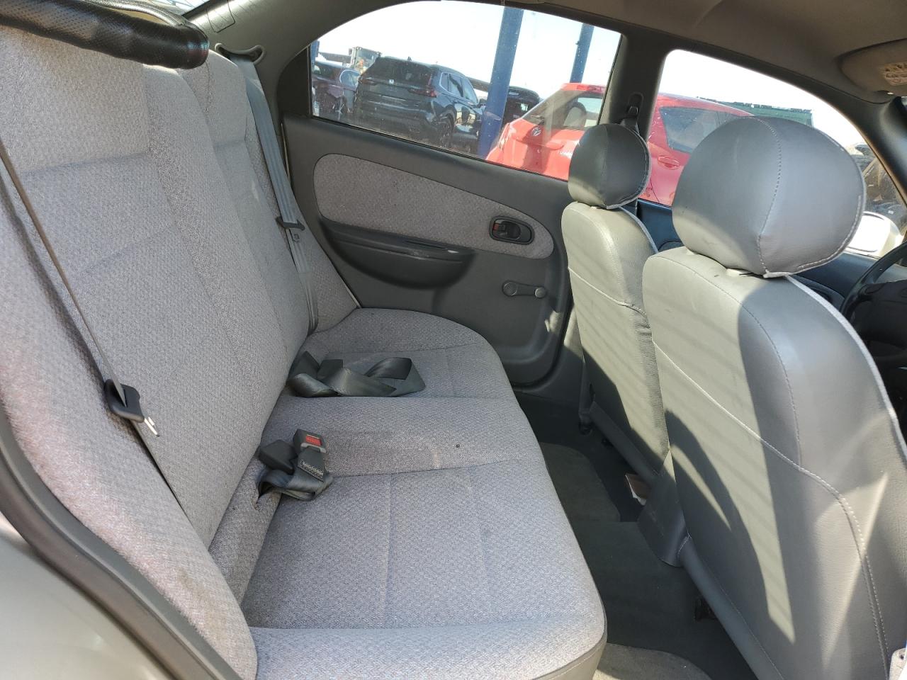 1999 Kia Sephia Base VIN: KNAFB121XX5791664 Lot: 81975375