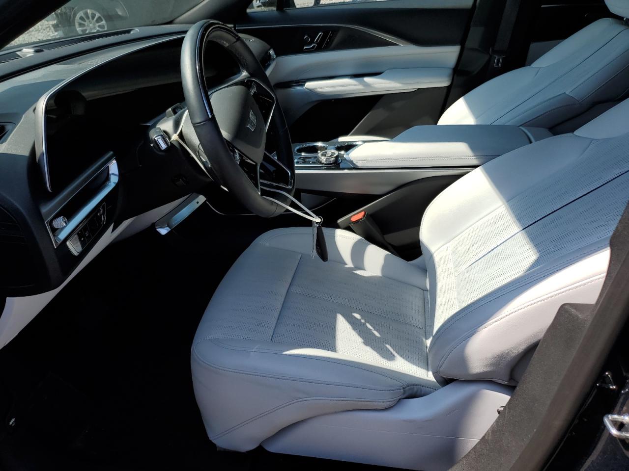 2024 Cadillac Lyriq Luxury VIN: 1GYKPRRLXRZ111549 Lot: 80363495