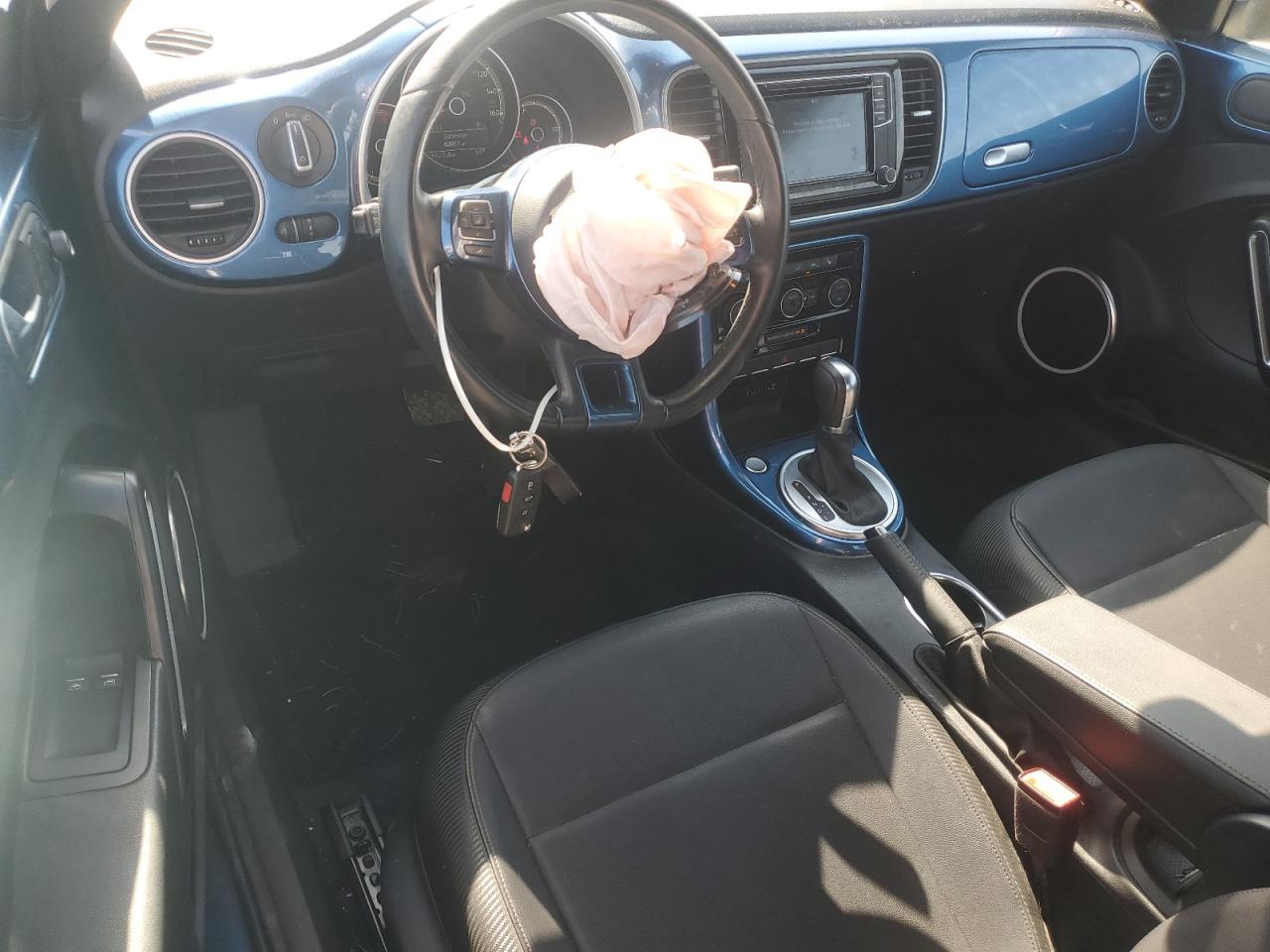 2019 Volkswagen Beetle Se VIN: 3VWJD7ATXKM720042 Lot: 84770445