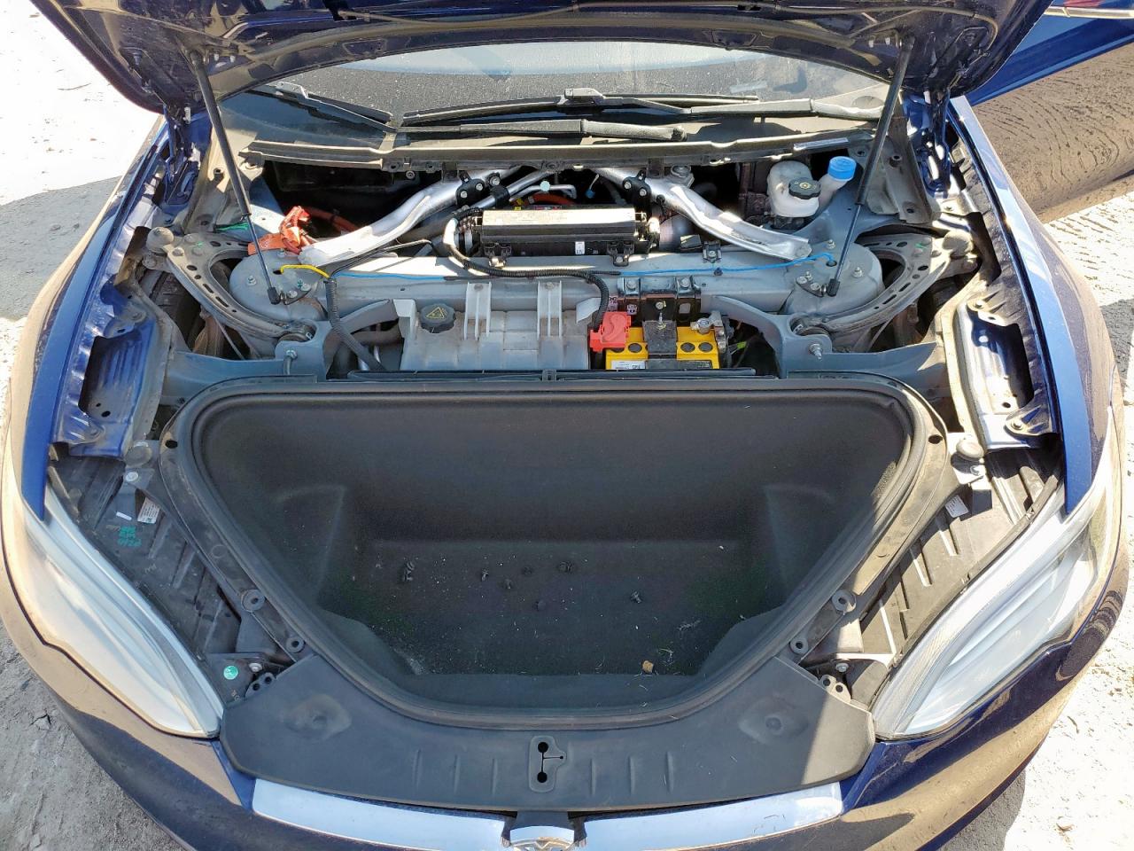 2016 Tesla Model S VIN: 5YJSA1E42GF145883 Lot: 81840585