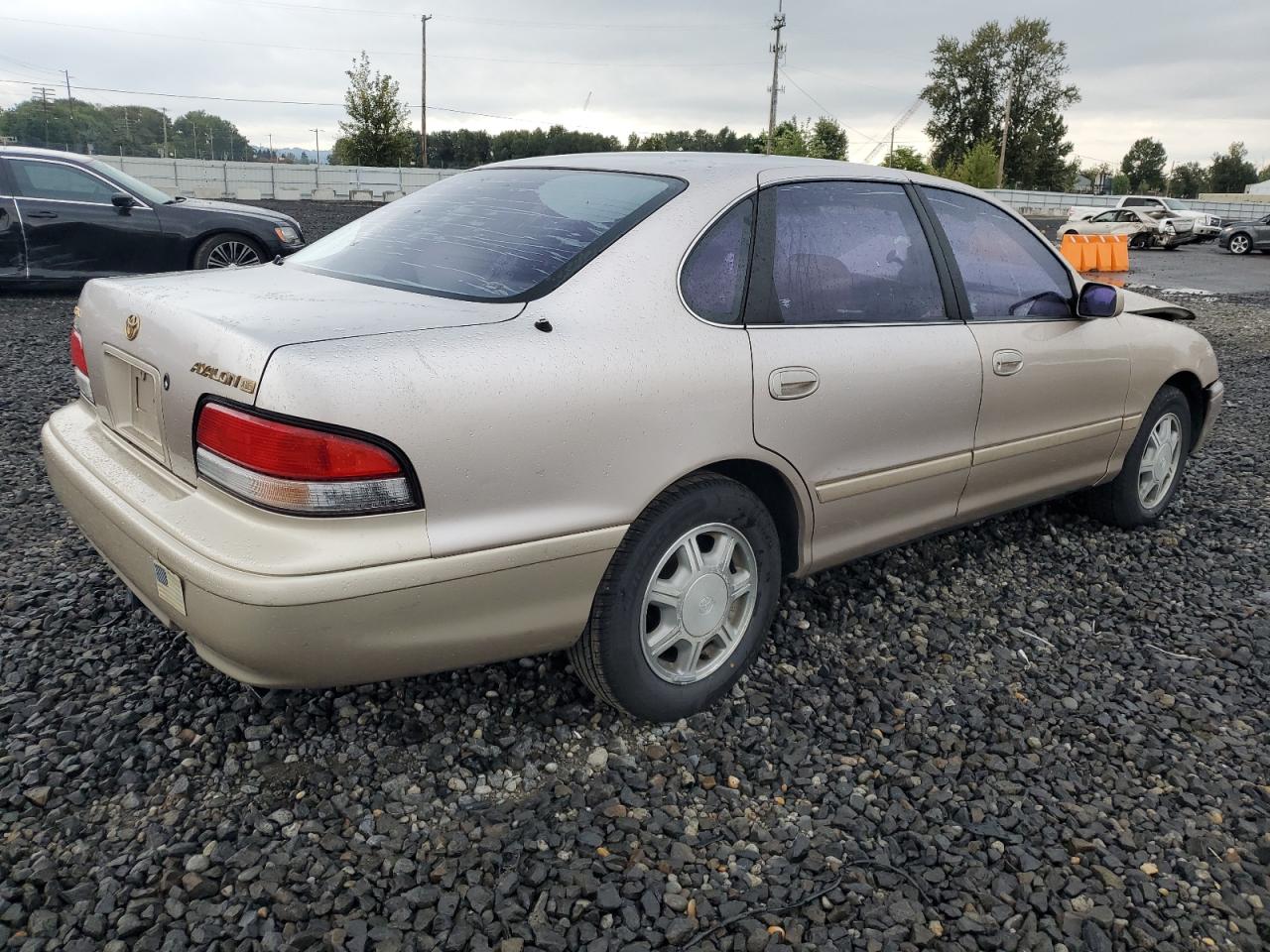 1996 Toyota Avalon Xl gold null gasoline 4T1BF12B4TU071772 photo #4