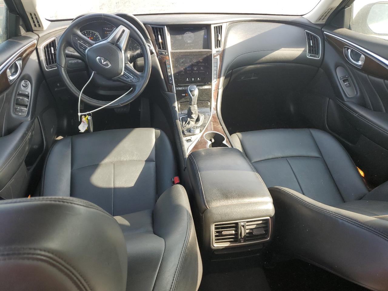 2018 Infiniti Q50 Luxe VIN: JN1EV7AR2JM436259 Lot: 70940415