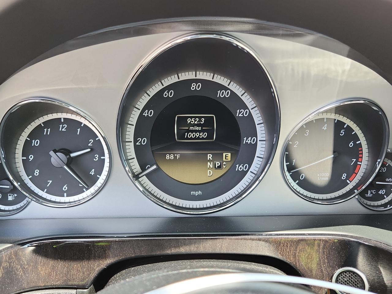 2012 Mercedes-Benz E 350 VIN: WDDHF5KB9CA526564 Lot: 82046255