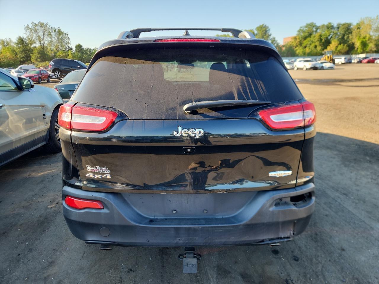 2014 Jeep Cherokee Latitude VIN: 1C4PJMCS8EW124943 Lot: 70713115