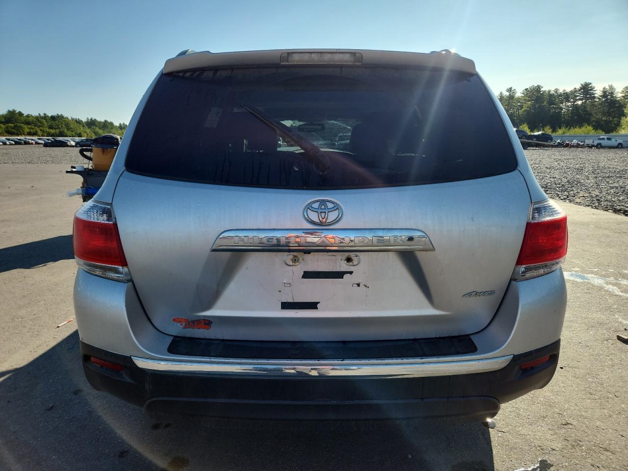 2011 Toyota Highlander Base VIN: 5TDBK3EH7BS041213 Lot: 71024875