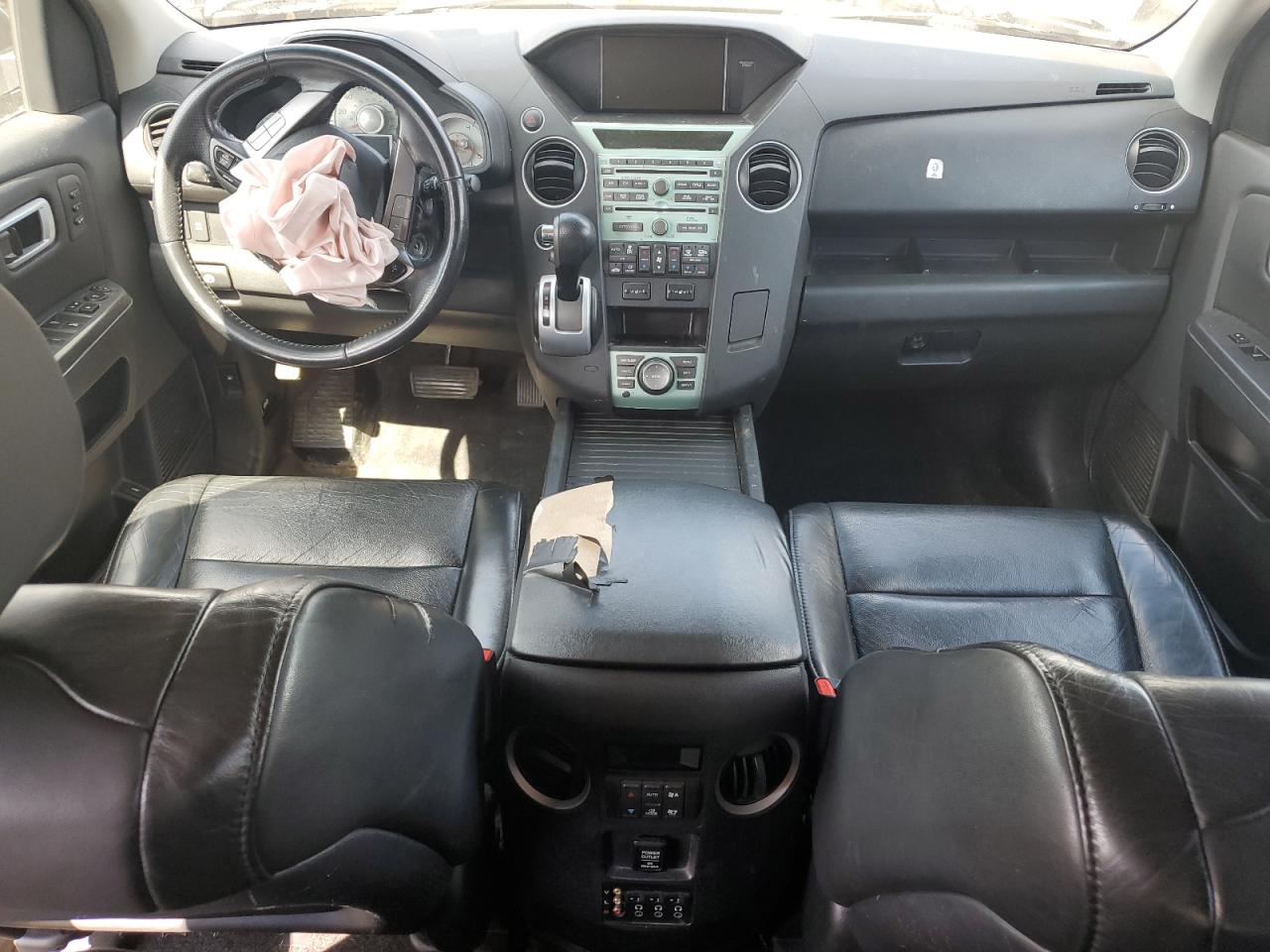 2011 Honda Pilot Touring VIN: 5FNYF4H9XBB084005 Lot: 71121295