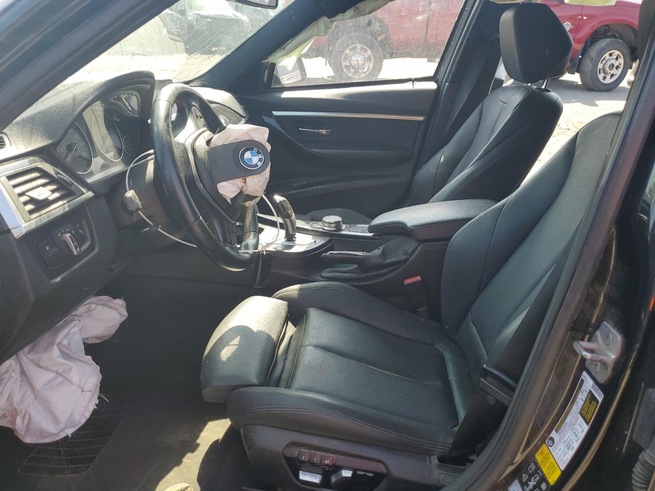 2018 BMW 330 Xi VIN: WBA8D9C55JEB35739 Lot: 81203925