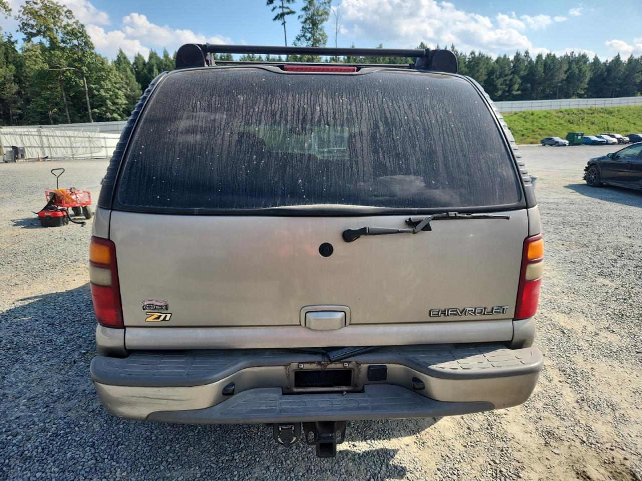 2003 Chevrolet Tahoe K1500 VIN: 1GNEK13Z53R273586 Lot: 71684835