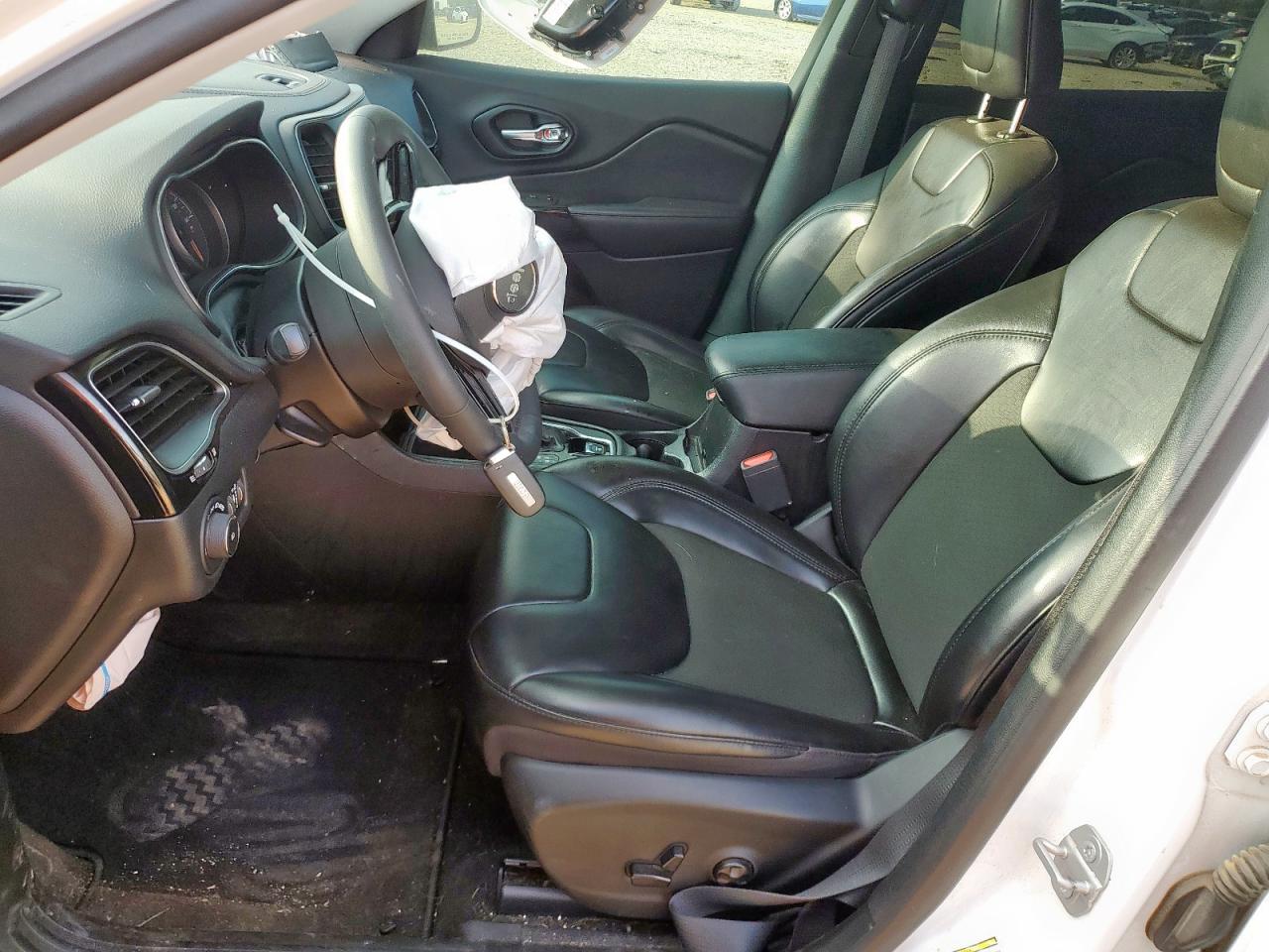 2020 Jeep Cherokee Latitude Plus VIN: 1C4PJLLB9LD602340 Lot: 71931755