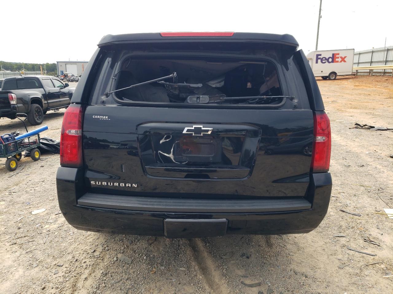 2017 Chevrolet Suburban K1500 Lt VIN: 1GNSKHKC7HR393745 Lot: 71852755