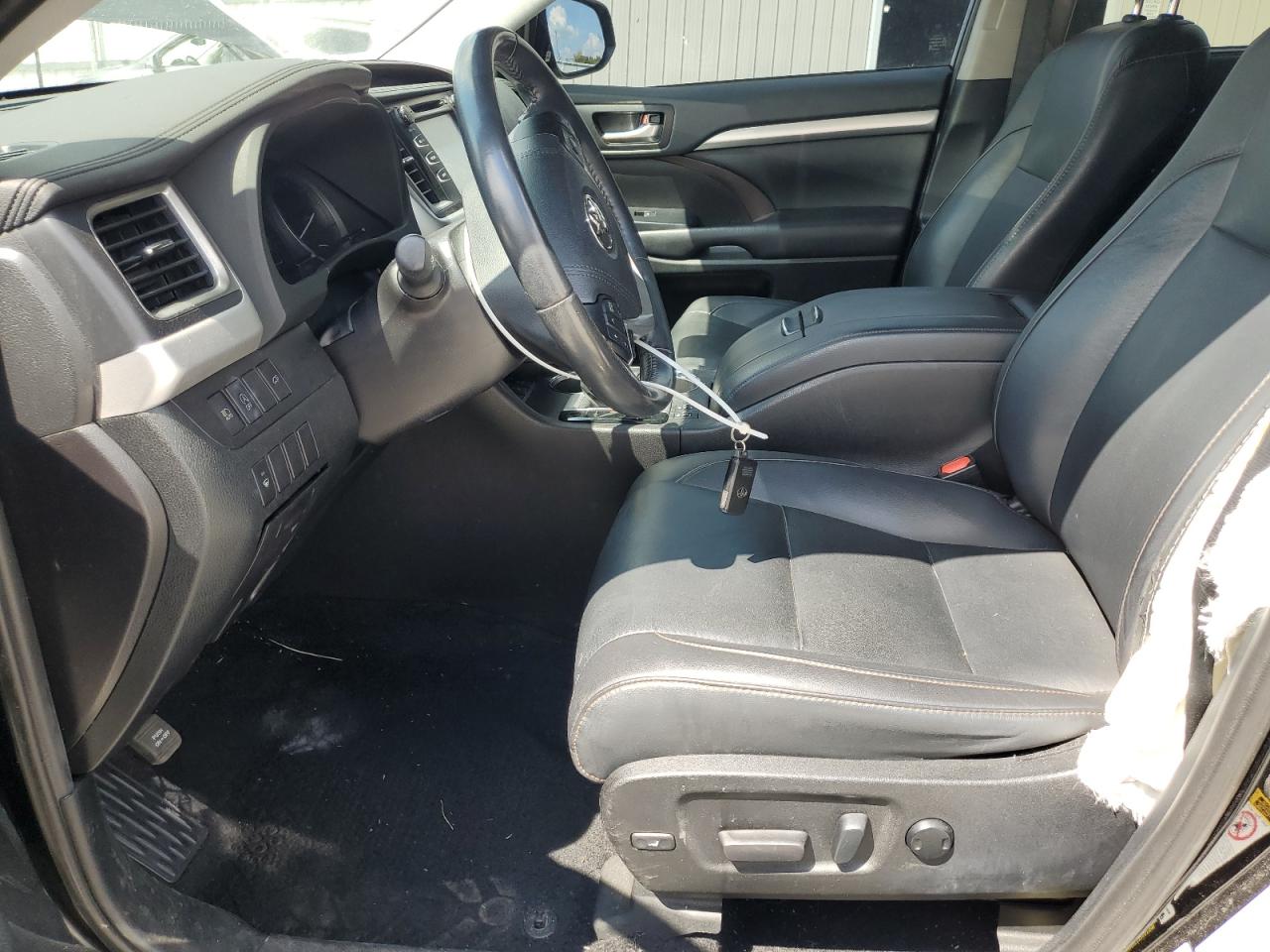 2019 Toyota Highlander Se VIN: 5TDJZRFH7KS586093 Lot: 80789165