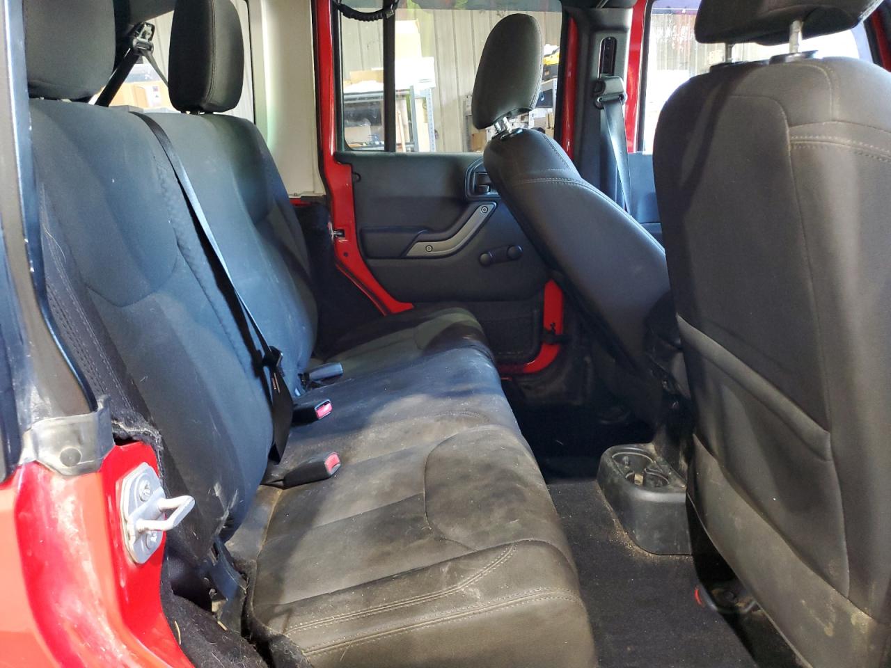 2016 Jeep Wrangler Unlimited Sport VIN: 1C4BJWDG6GL209526 Lot: 81822475