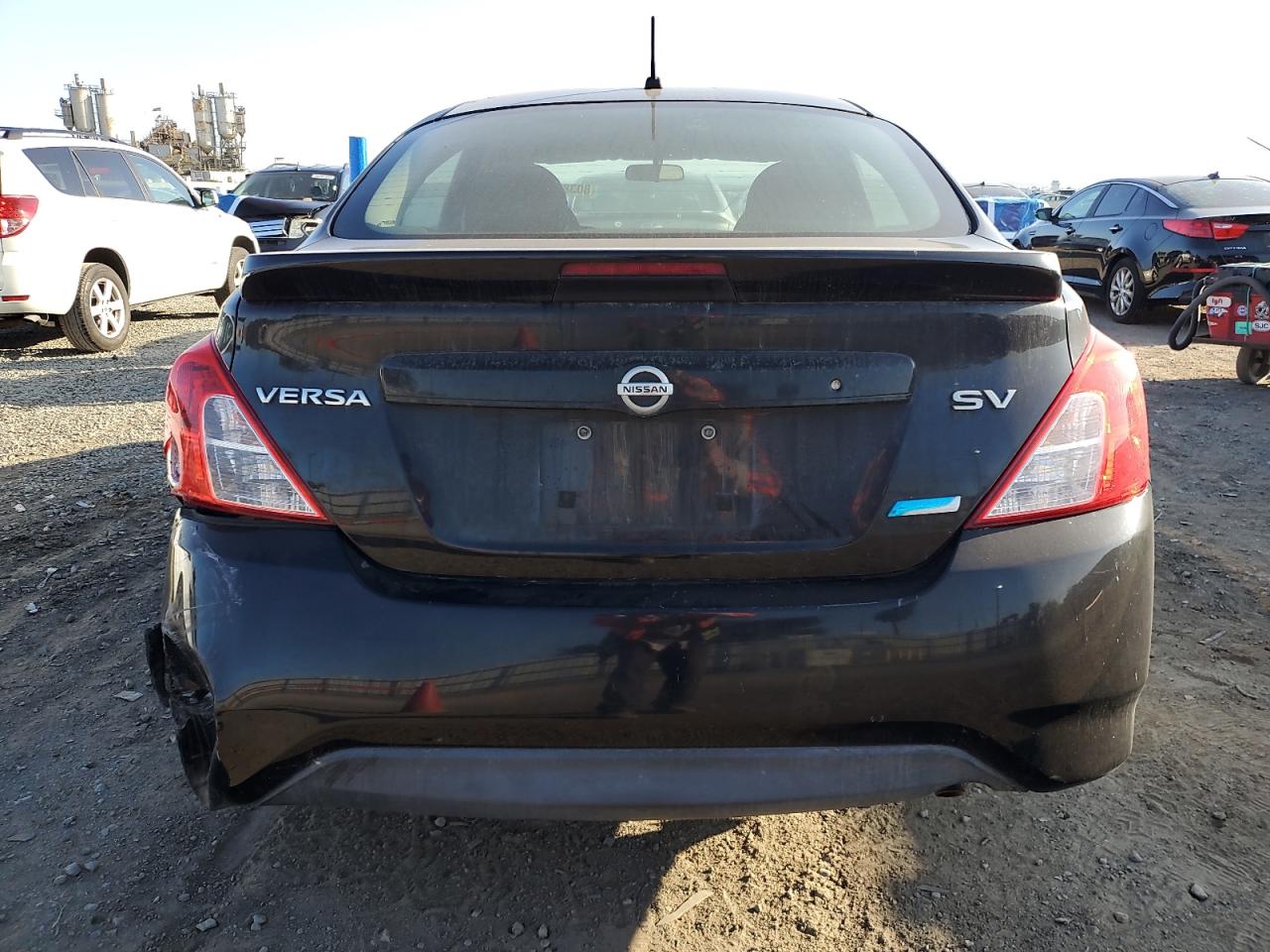 2015 Nissan Versa S VIN: 3N1CN7AP5FL872918 Lot: 80389865