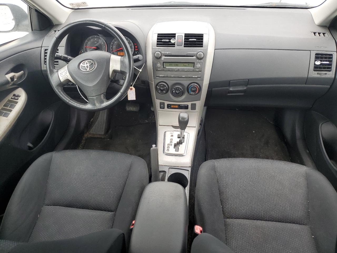 2010 Toyota Corolla Base VIN: 1NXBU4EE1AZ247901 Lot: 84242355