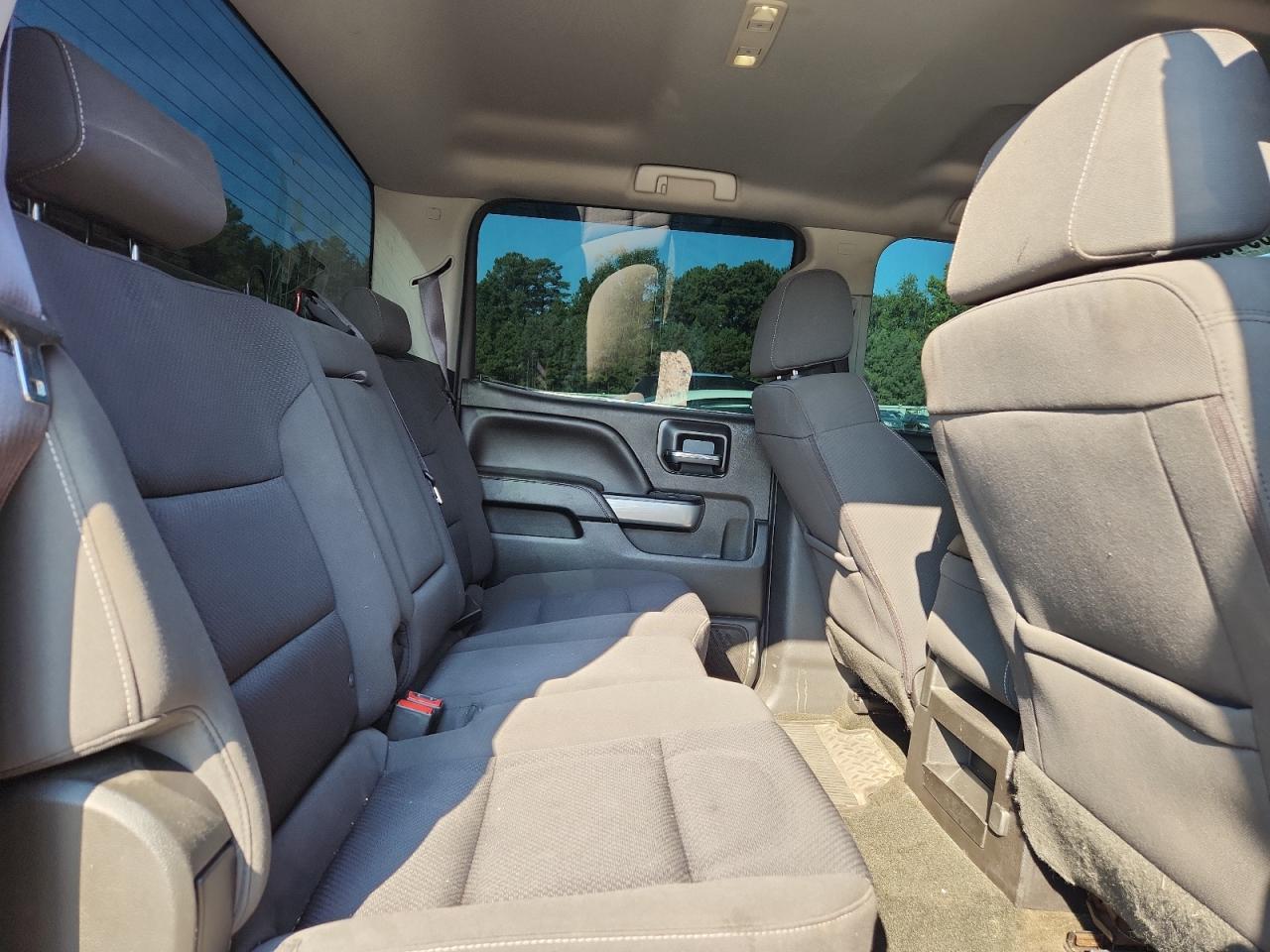 2017 Chevrolet Silverado K1500 Lt VIN: 3GCUKREC3HG375939 Lot: 81409465