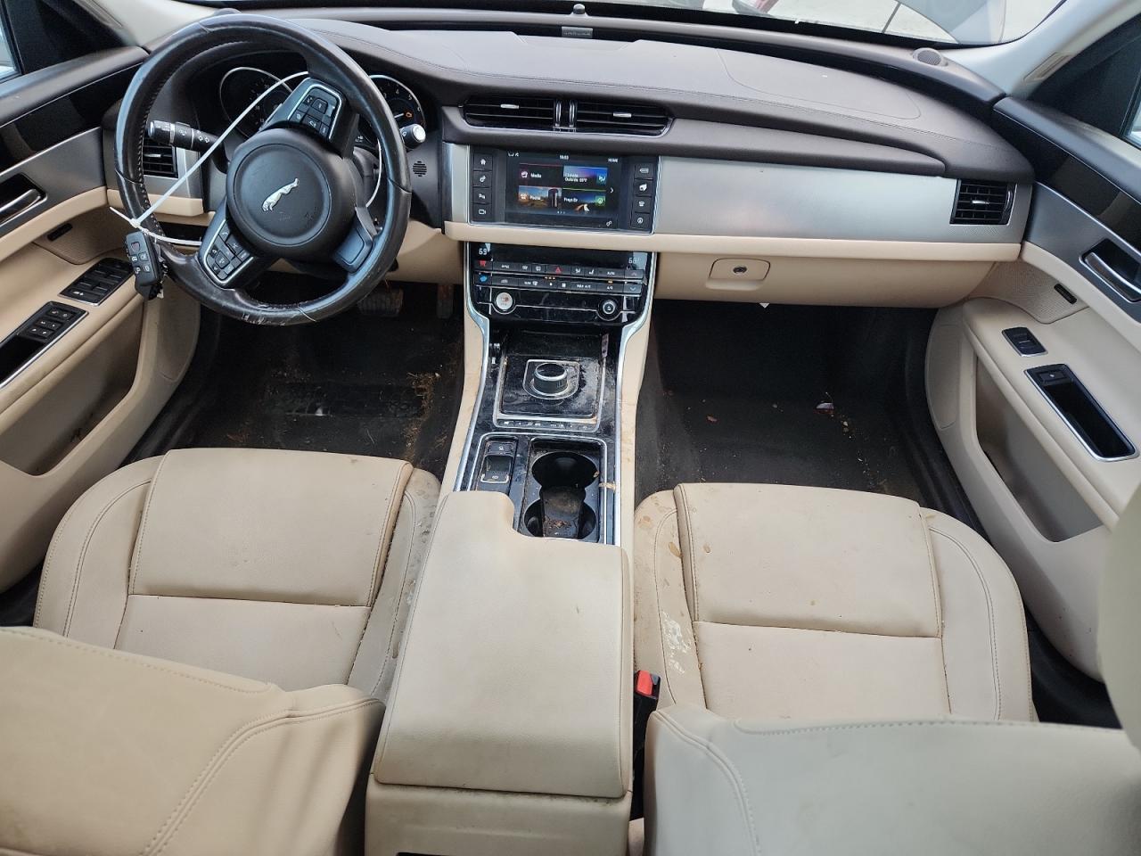 2017 Jaguar Xf Premium VIN: SAJBD4BV3HCY35583 Lot: 71445375