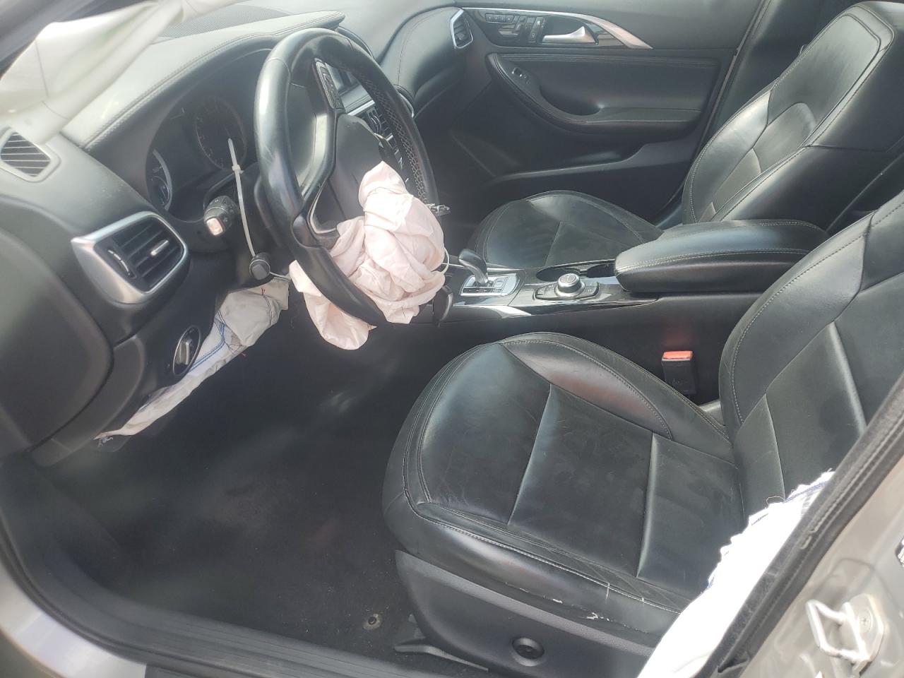 QX30 QX30