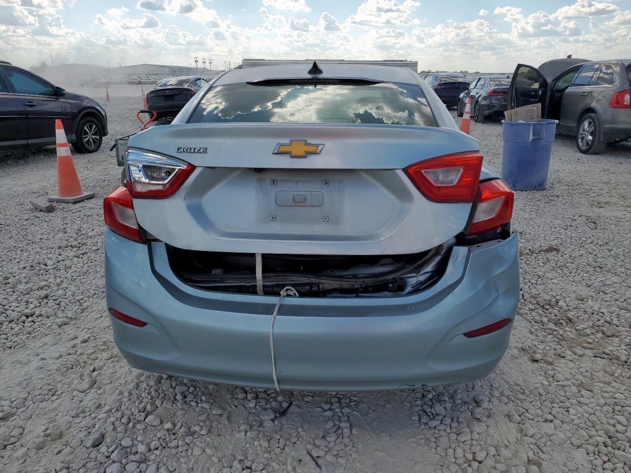 2017 Chevrolet Cruze Ls VIN: 1G1BC5SM7H7141060 Lot: 81346565