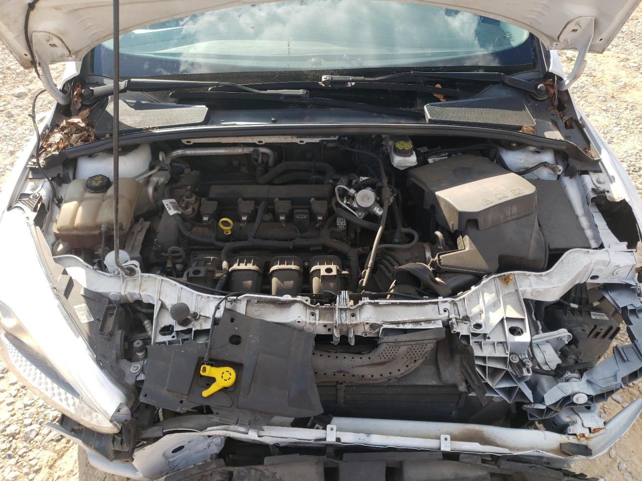 2018 Ford Focus Se VIN: 1FADP3F25JL215225 Lot: 84598325