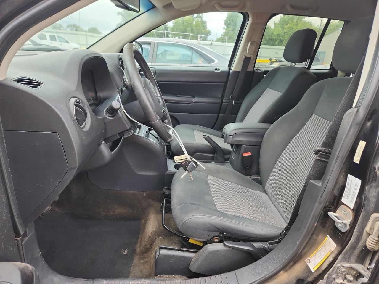 2013 Jeep Compass Latitude VIN: 1C4NJDEBXDD190148 Lot: 81456365