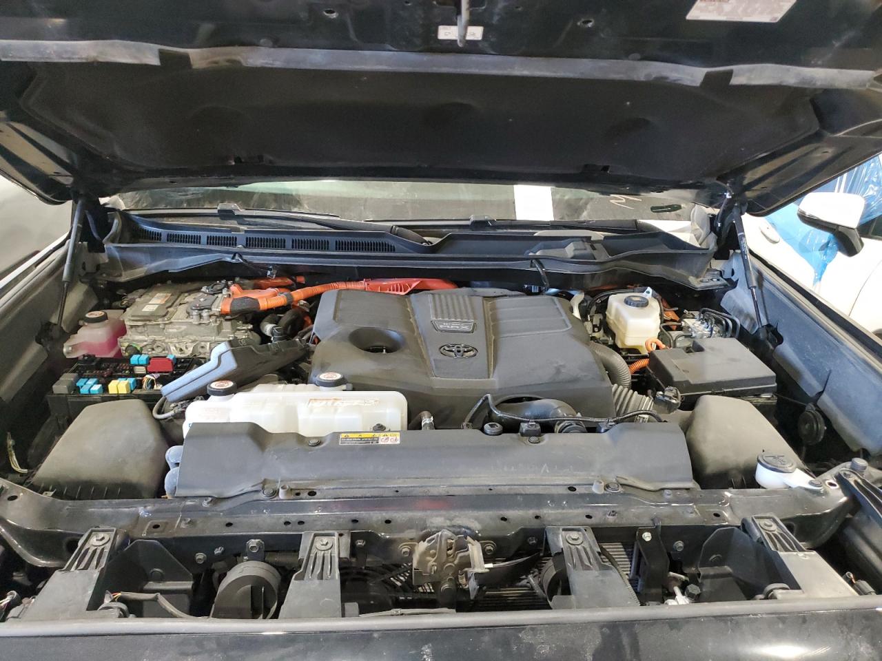 2023 Toyota Sequoia Sr5 VIN: 7SVAAABA7PX005040 Lot: 71700915