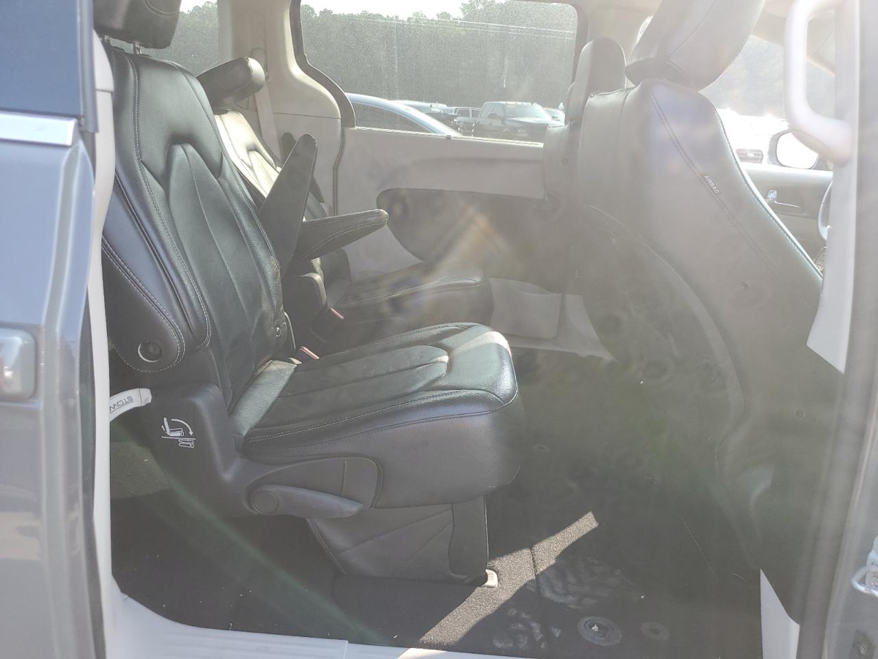 2022 Chrysler Pacifica Touring L VIN: 2C4RC1BG8NR109365 Lot: 71156705