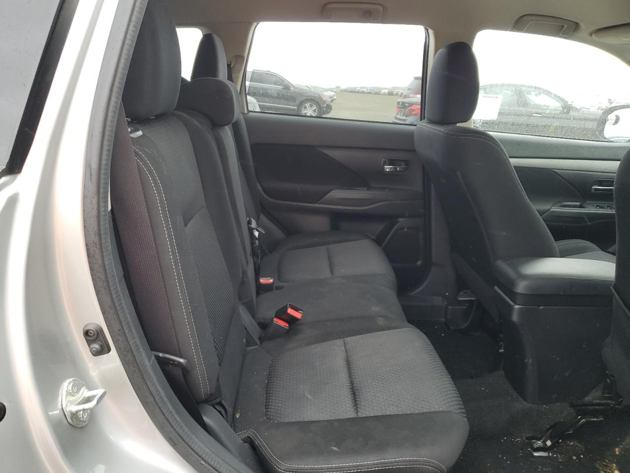 2018 Mitsubishi Outlander Es VIN: JA4AD2A31JZ052824 Lot: 80128485