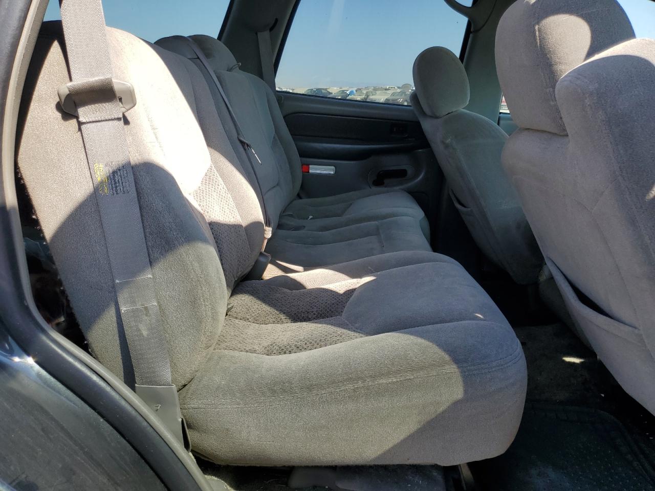 2003 Chevrolet Tahoe C1500 VIN: 1GNEC13V53J273032 Lot: 71504175